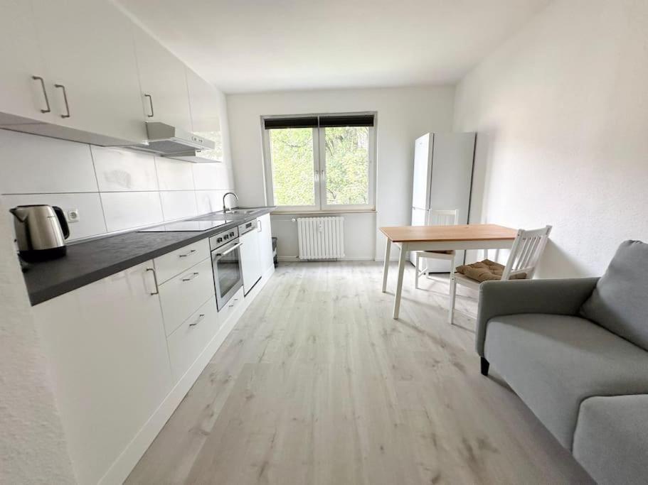 Apartment With Wifi, Kitchen And 4k Tv *